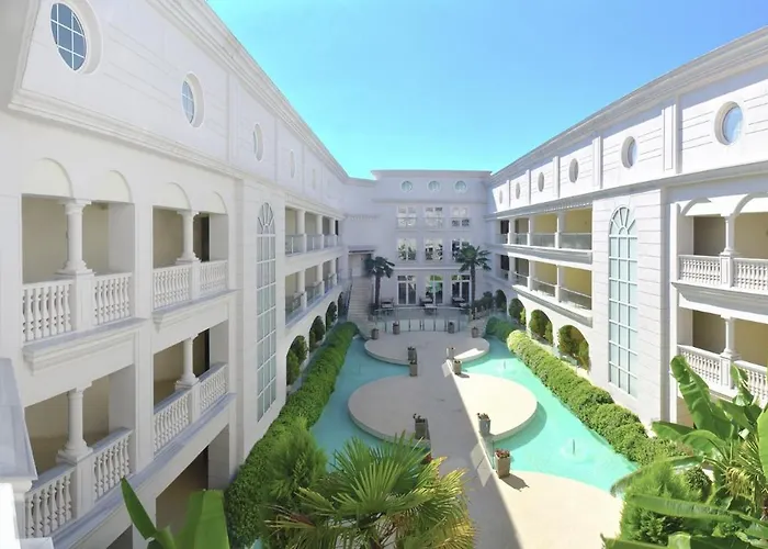 Elinotel Apolamare Hotel